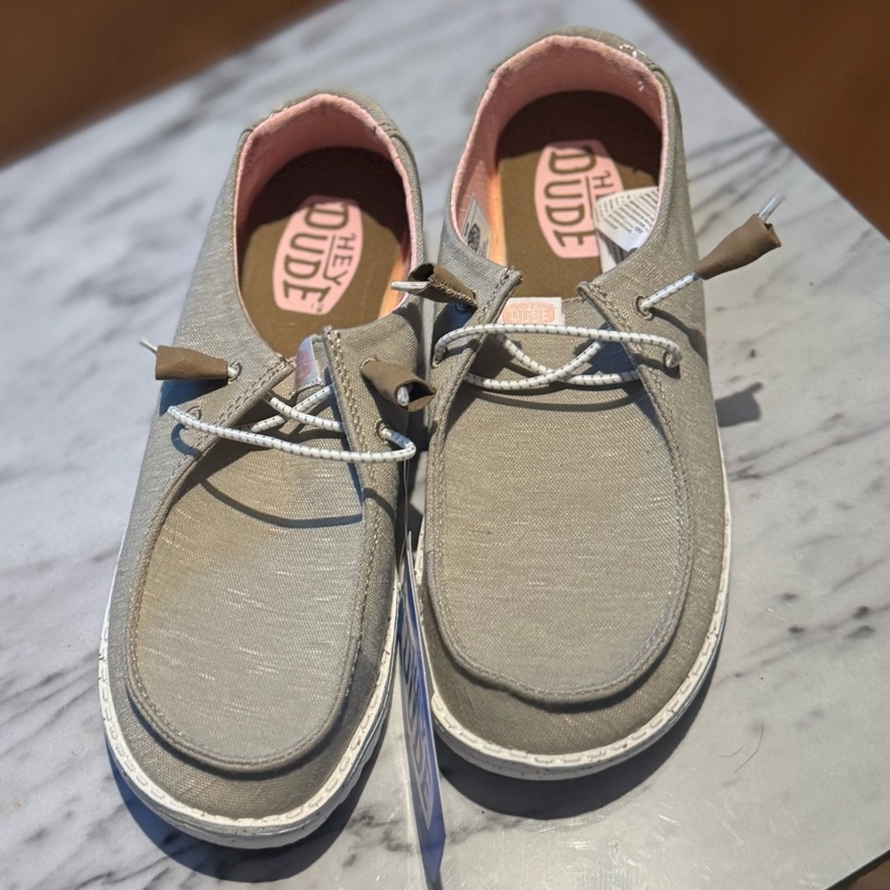 Hey Dude Women's Weathered Quarry Slip-On Loafers with Pink Lining